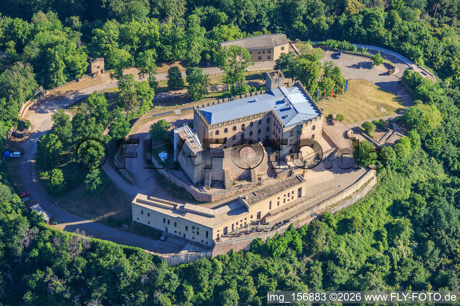 Château de Hambach vu du sud à le quartier Diedesfeld in Neustadt an der Weinstraße dans le département Rhénanie-Palatinat, Allemagne