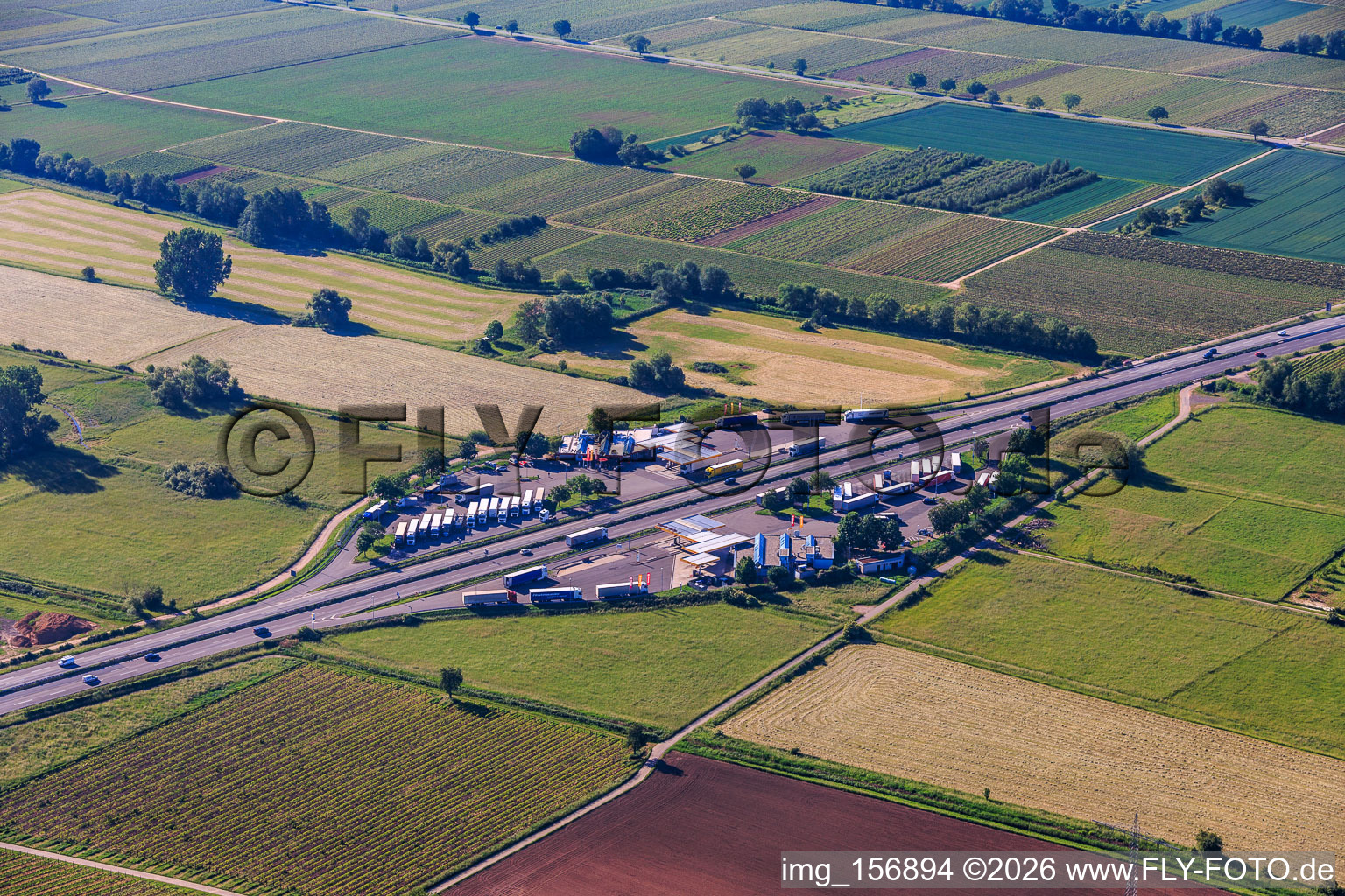 Aire de repos de Serways sur la route des vins du Palatinat, sur l'A65 à Edesheim dans le département Rhénanie-Palatinat, Allemagne