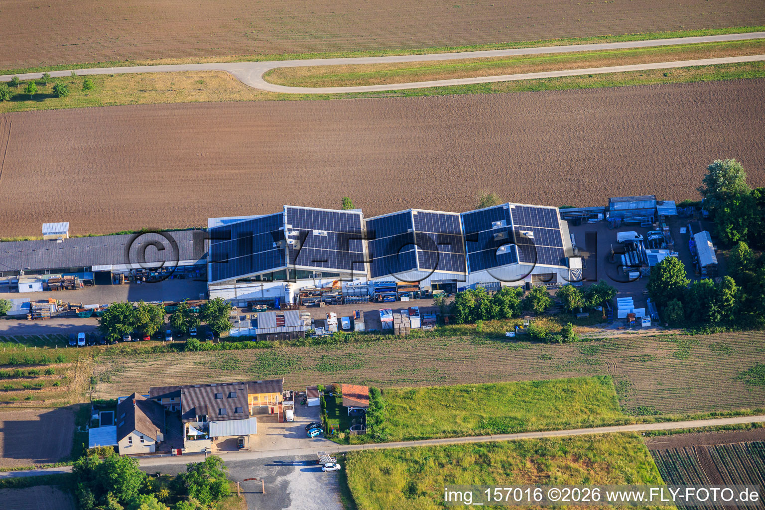 Parc industriel Rheinfeldstraße avec Celsa Messgeräte GmbH et Solisation GmbH à le quartier Mechtersheim in Römerberg dans le département Rhénanie-Palatinat, Allemagne
