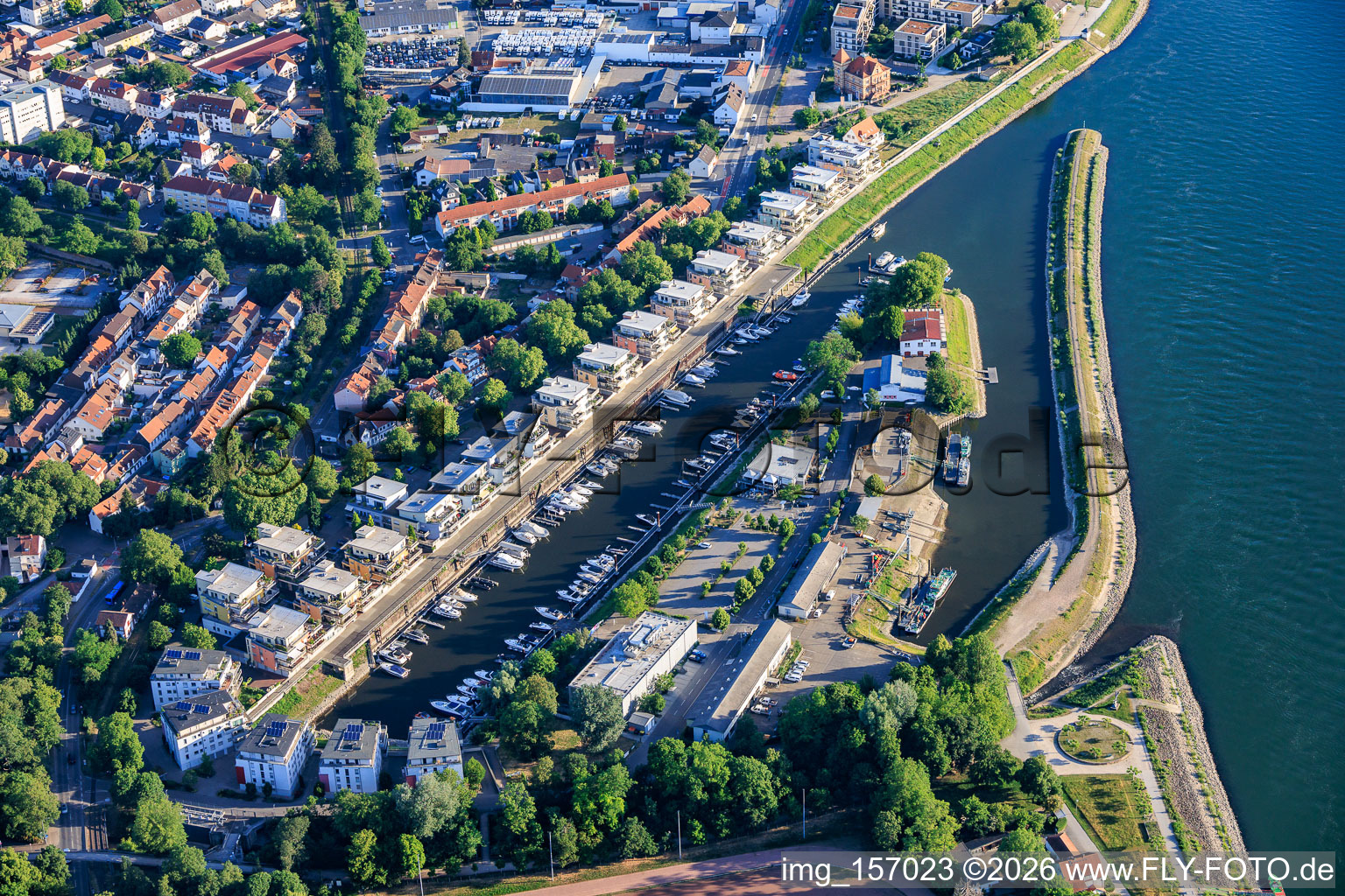 Développement résidentiel Hafenstraße, SEA LIFE Speyer et GERMANN YACHTING GmbH - école de voile à Speyer dans le département Rhénanie-Palatinat, Allemagne
