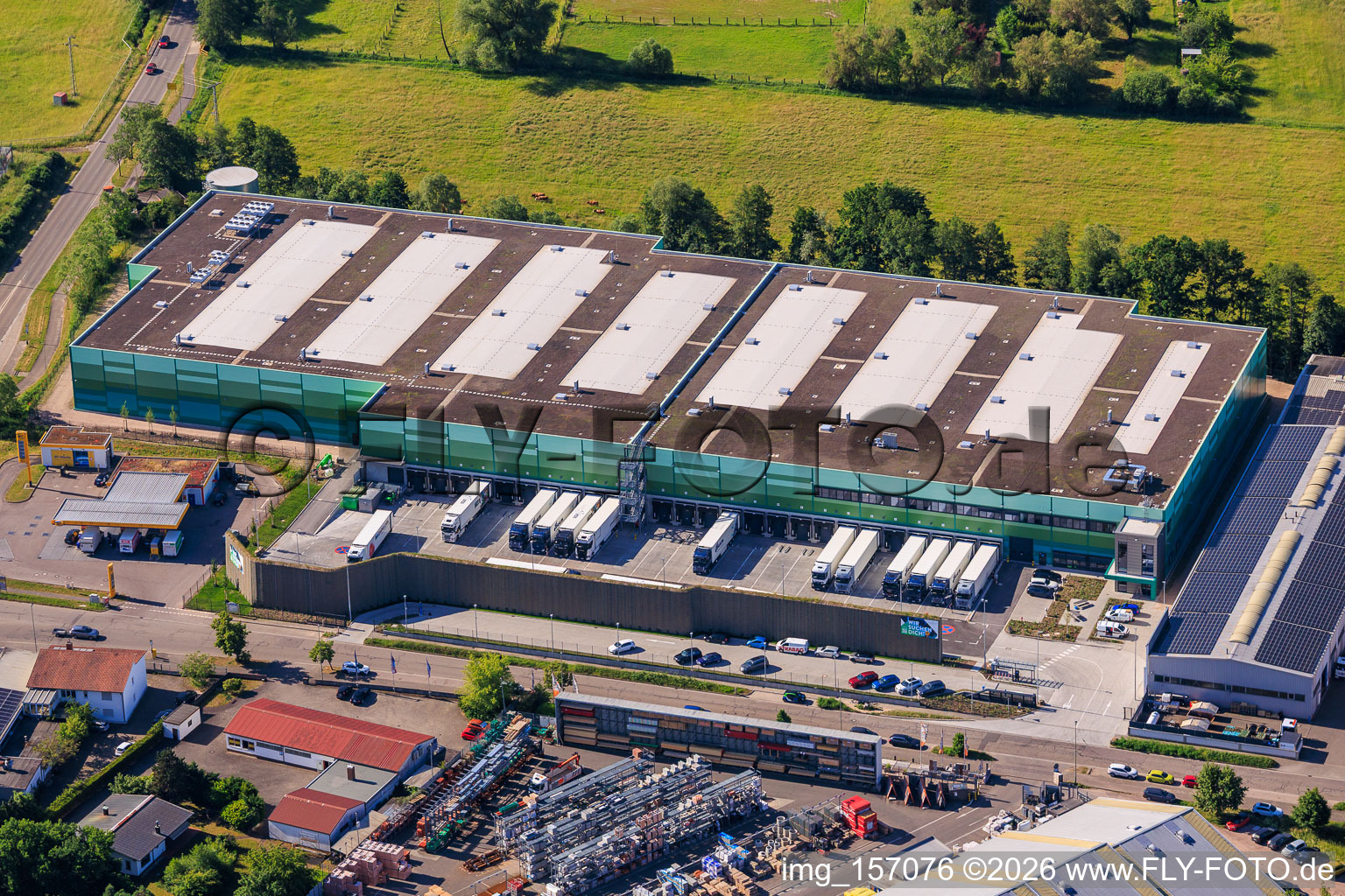 Plateforme Fresh Southwest GmbH à le quartier Minderslachen in Kandel dans le département Rhénanie-Palatinat, Allemagne