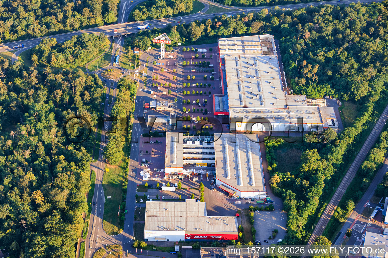 BAUHAUS Speyer et POCO Speyer à Speyer dans le département Rhénanie-Palatinat, Allemagne