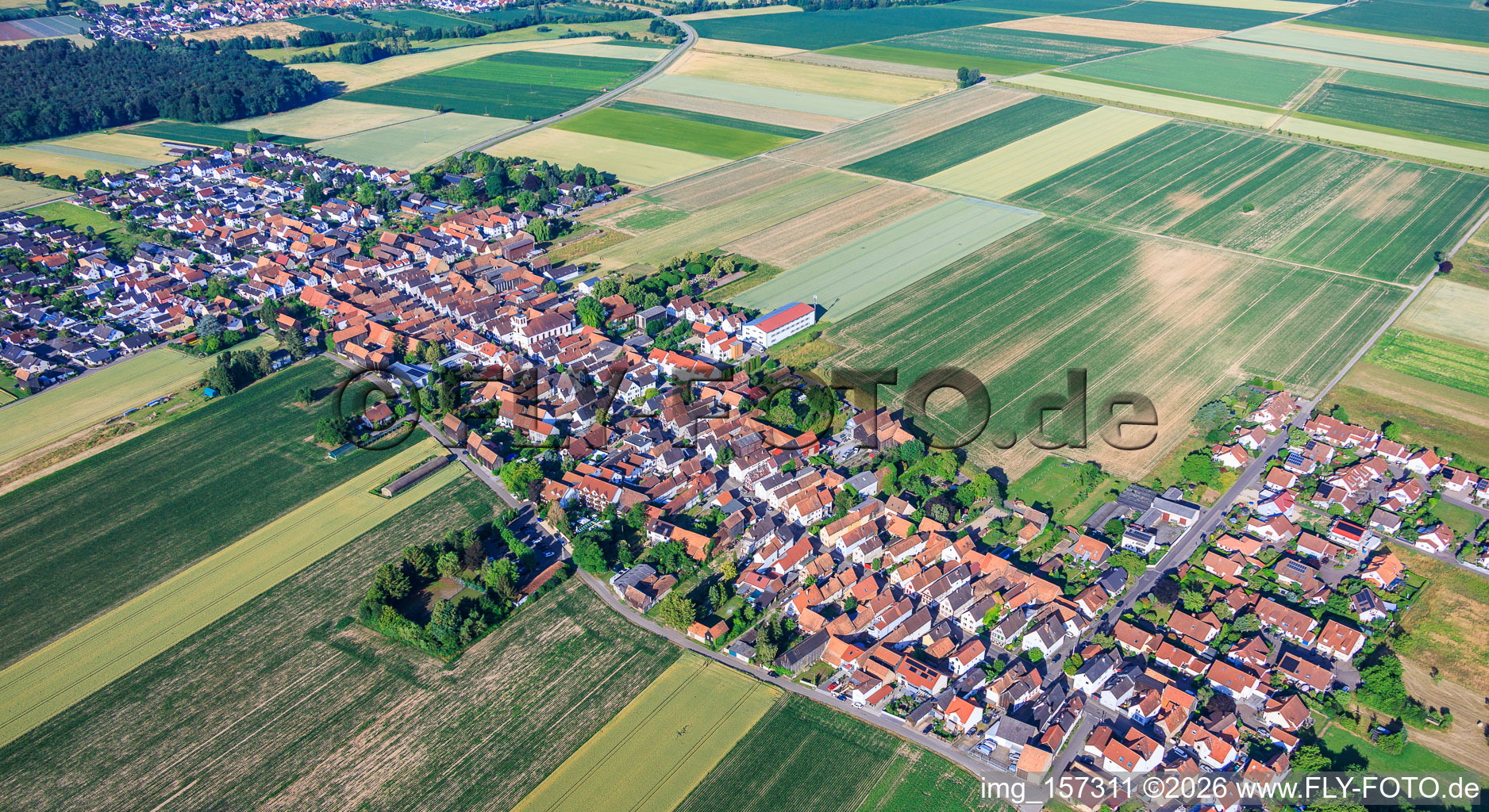 Du nord-est à le quartier Hayna in Herxheim bei Landau dans le département Rhénanie-Palatinat, Allemagne