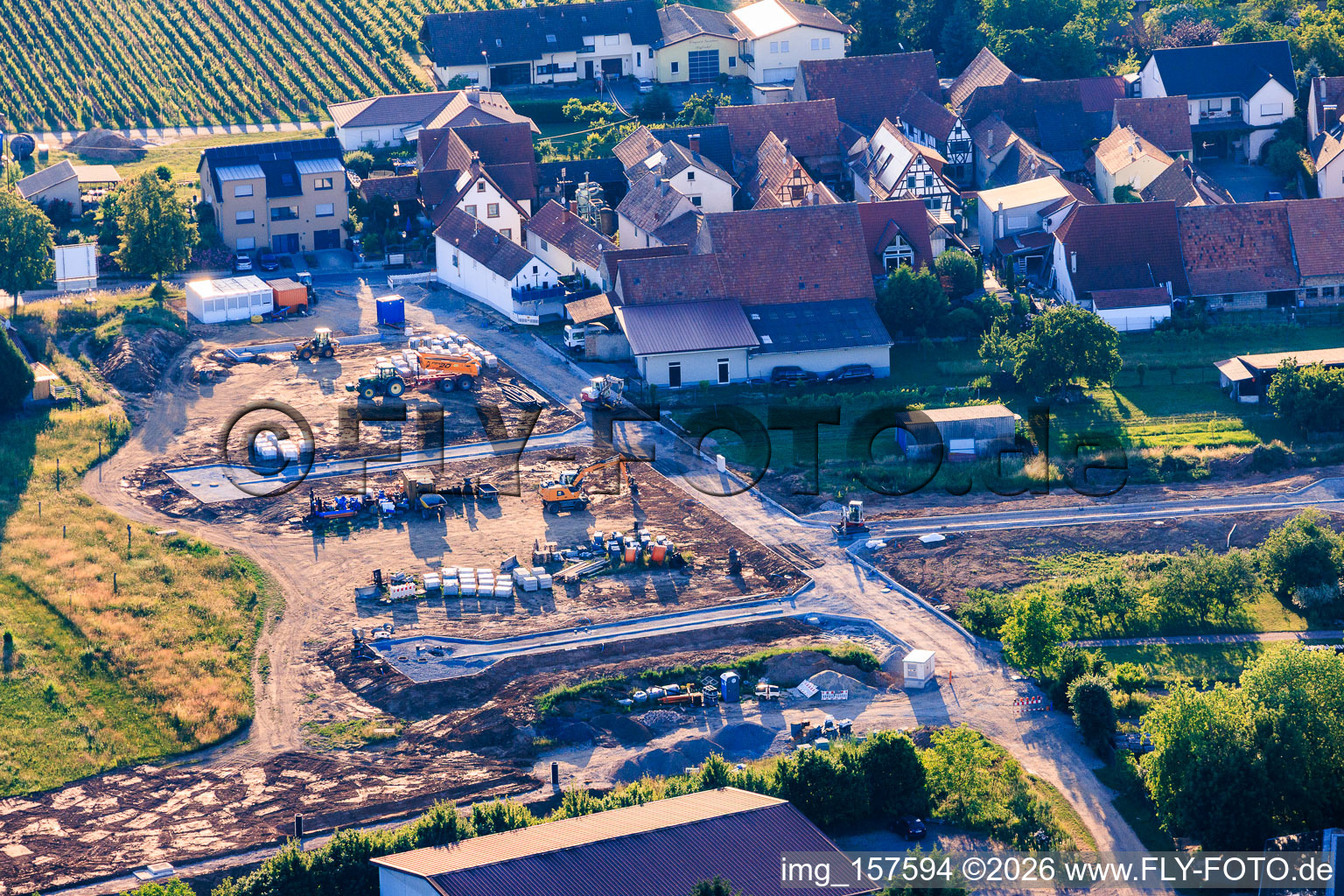 Aménagement du nouveau quartier résidentiel du domaine viticole de Lindenhof à le quartier Klingen in Heuchelheim-Klingen dans le département Rhénanie-Palatinat, Allemagne