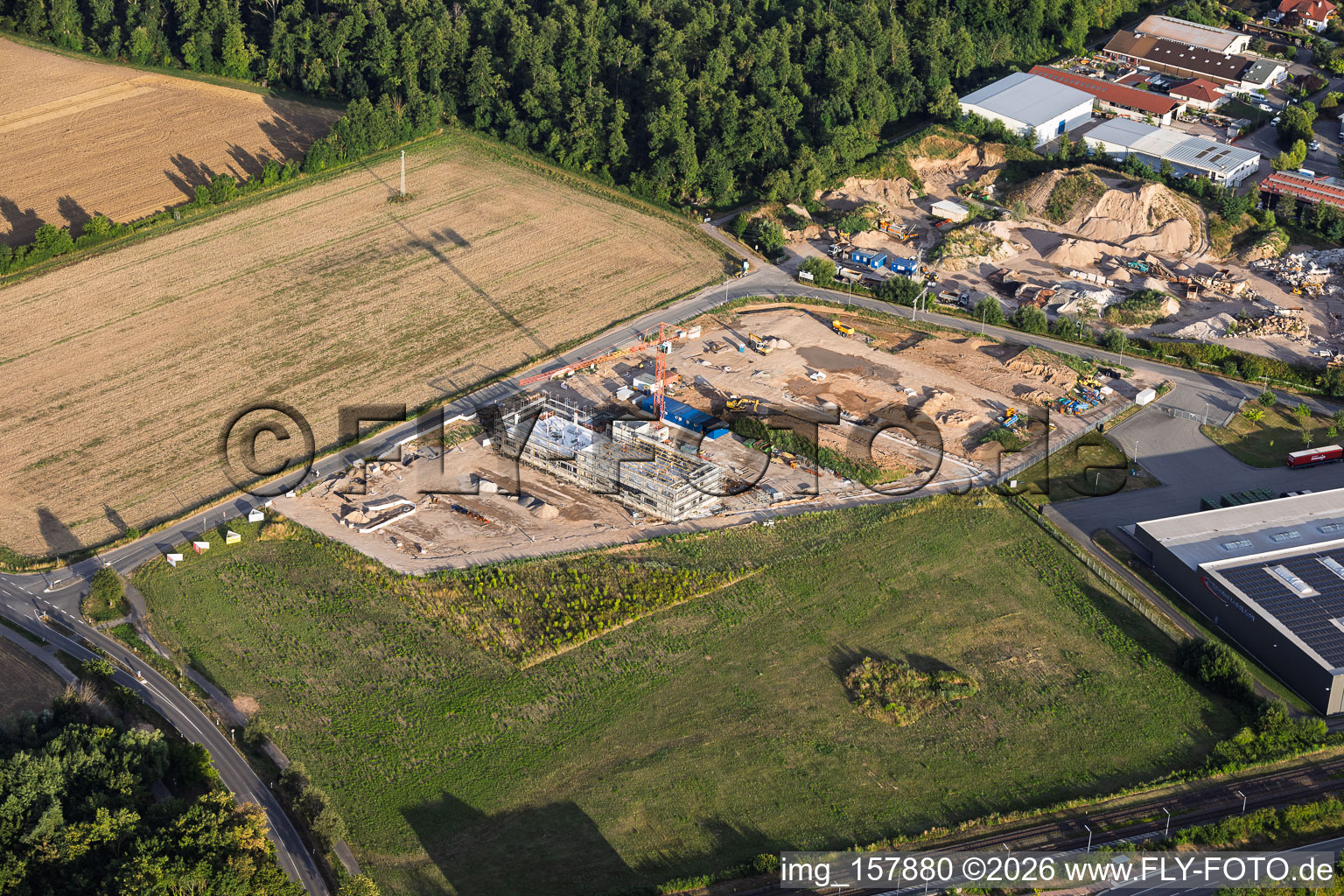 Extension du parc industriel de Große Ahlmühle pour inclure la zone de construction du nouveau campus X2E destiné aux bâtiments administratifs et de production. à Rohrbach dans le département Rhénanie-Palatinat, Allemagne