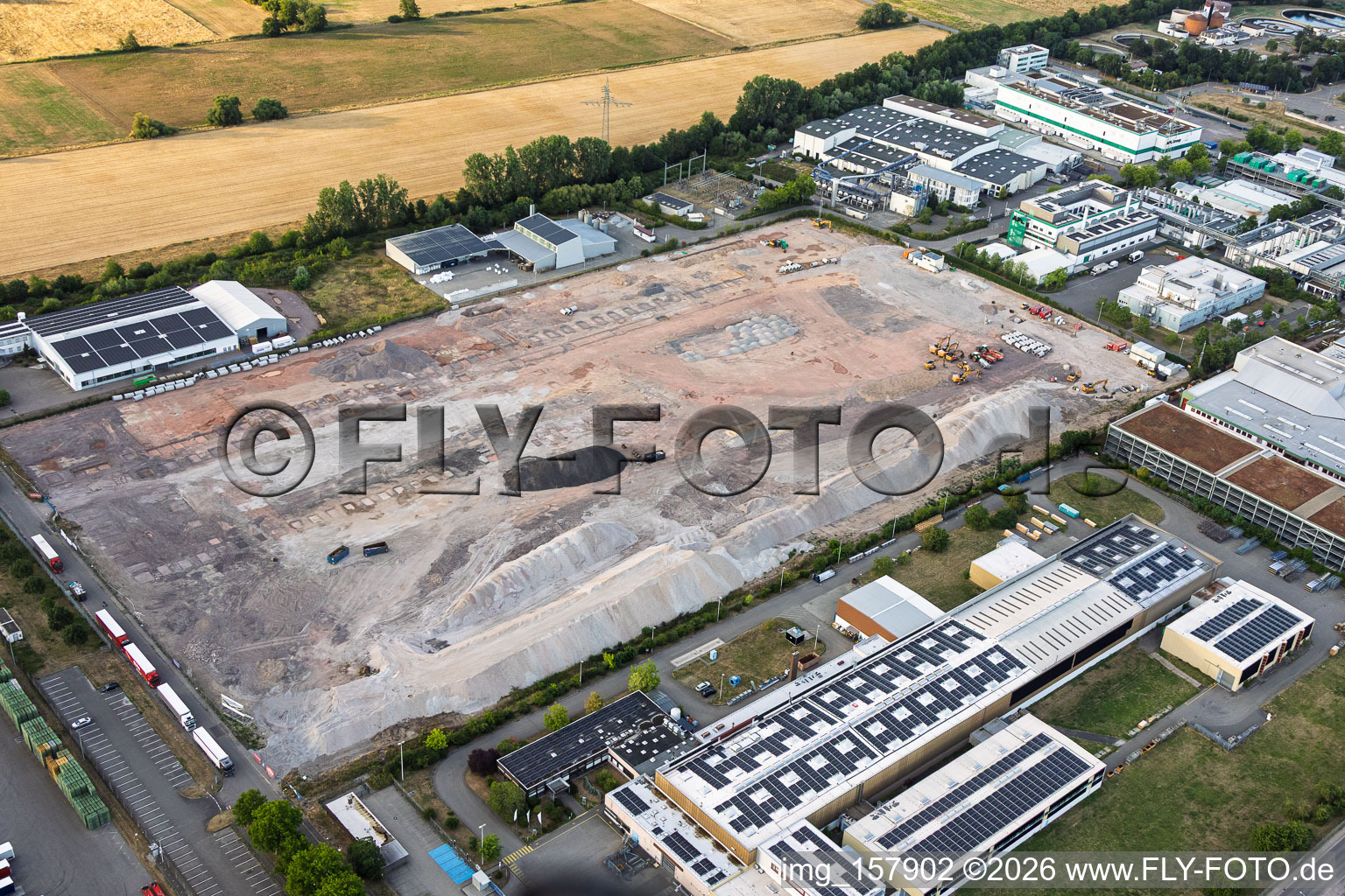 Le site du nouveau centre logistique de Cain International a été déblayé par le promoteur du projet, NVELOP. à Landau in der Pfalz dans le département Rhénanie-Palatinat, Allemagne