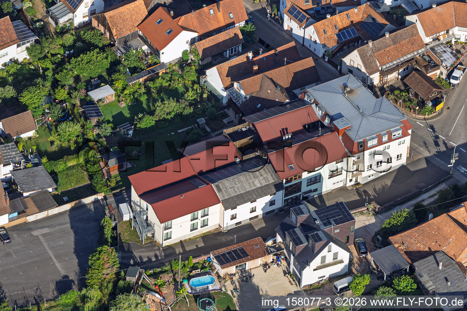 Auberge de campagne Zur Linde au centre du village à Silz dans le département Rhénanie-Palatinat, Allemagne
