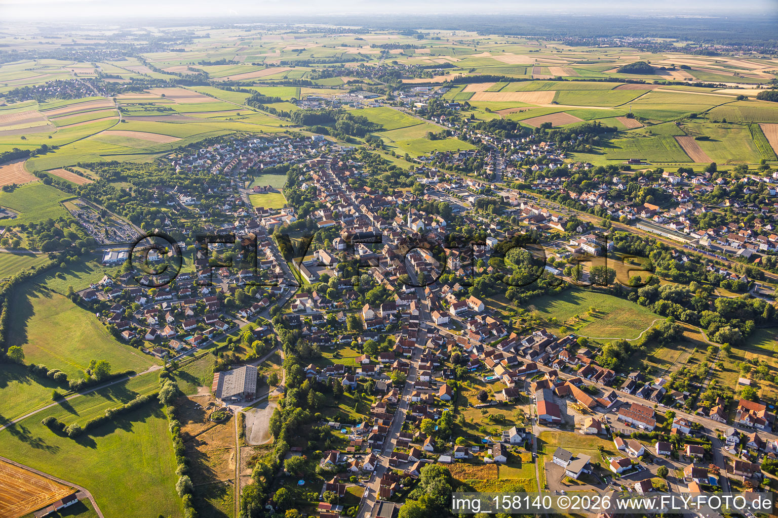 Du nord-est à Soultz-sous-Forêts dans le département Bas Rhin, France