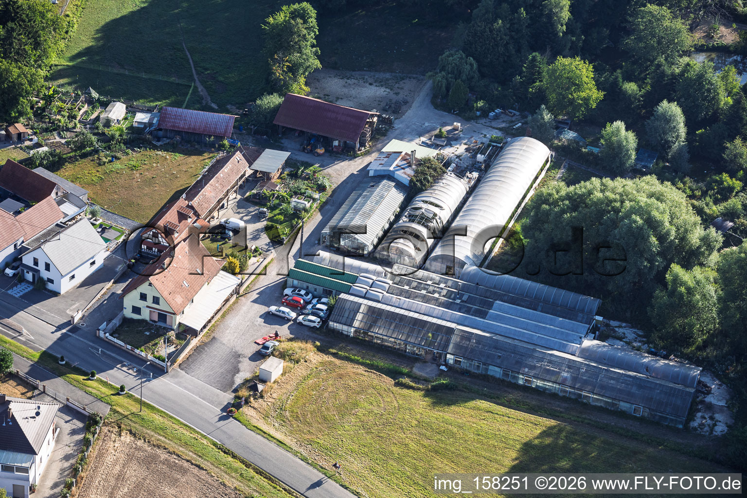 Atelier de réparation automobile Chez Jérôme à la pépinière à Hoffen dans le département Bas Rhin, France