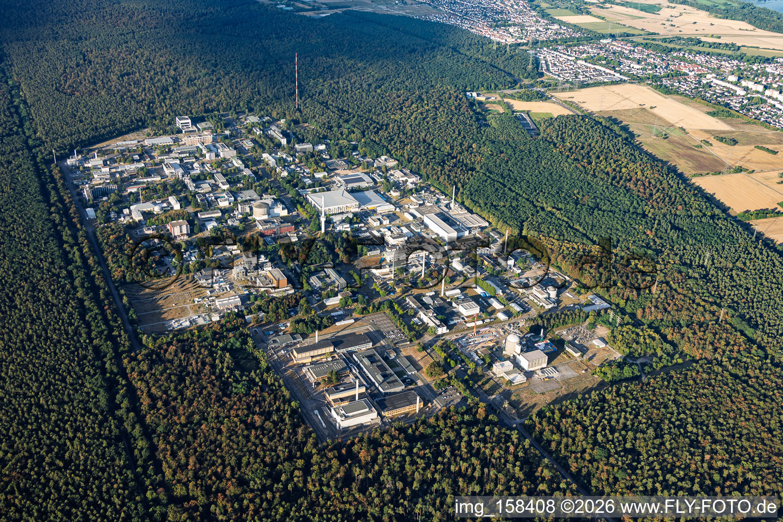Campus Nord de l'Institut de technologie de Karlsruhe (KT) au nord-est à le quartier Leopoldshafen in Eggenstein-Leopoldshafen dans le département Bade-Wurtemberg, Allemagne