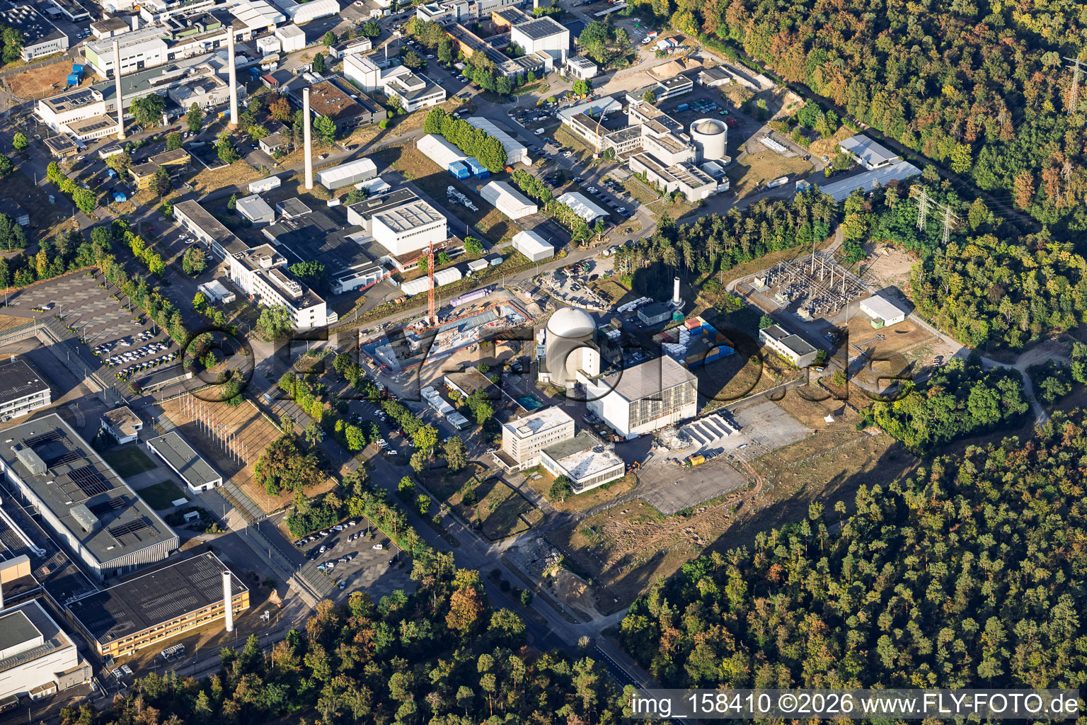 Institut de technologie de Karlsruhe - Campus Nord avec réacteur de recherche polyvalent de Karlsruhe à le quartier Leopoldshafen in Eggenstein-Leopoldshafen dans le département Bade-Wurtemberg, Allemagne