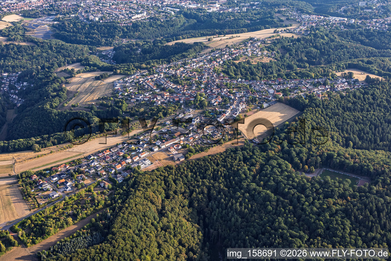 Du sud à le quartier Erlenbrunn in Pirmasens dans le département Rhénanie-Palatinat, Allemagne