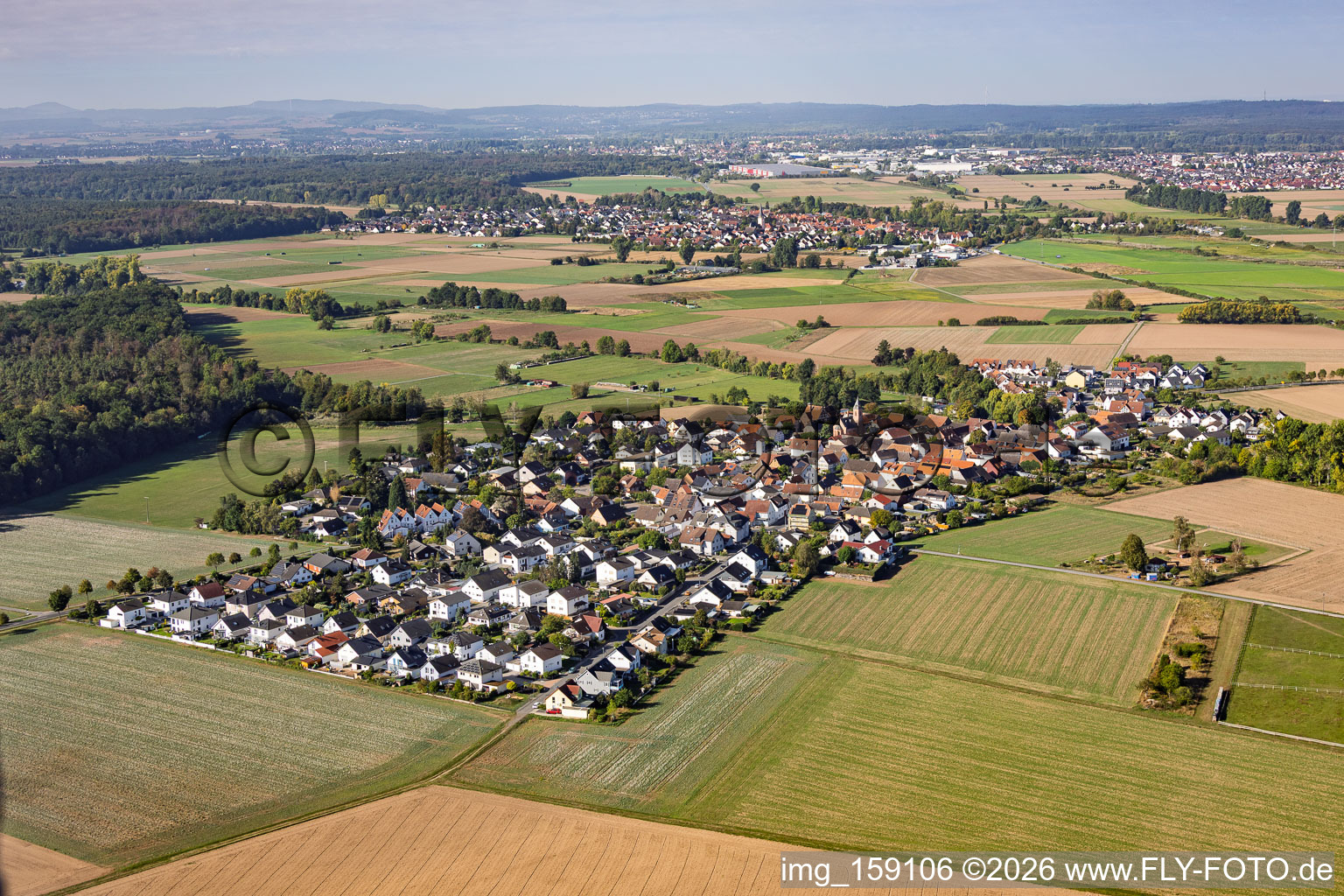 Du nord-est à le quartier Harpertshausen in Babenhausen dans le département Hesse, Allemagne
