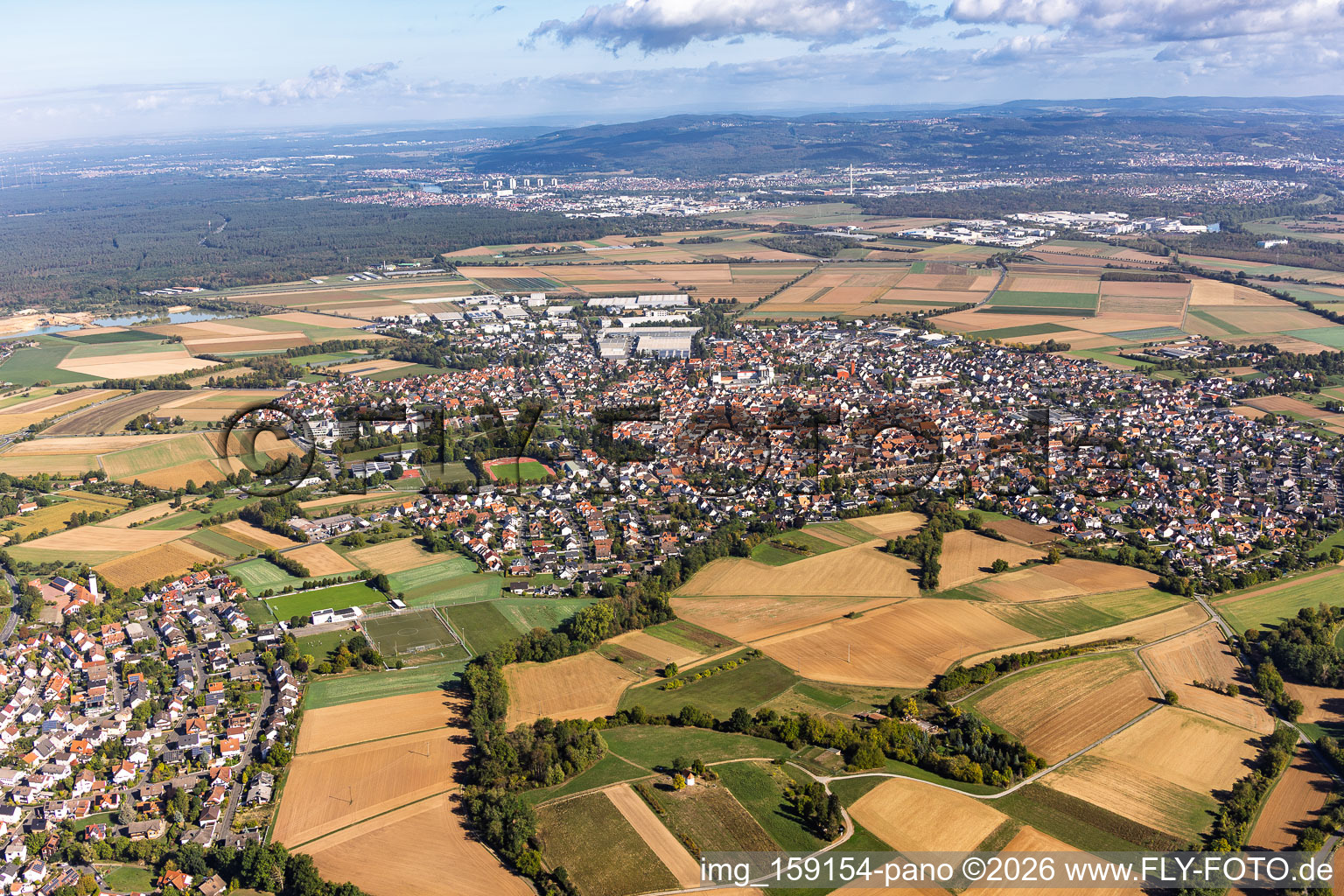 Aperçu des lieux depuis le sud à Großostheim dans le département Bavière, Allemagne