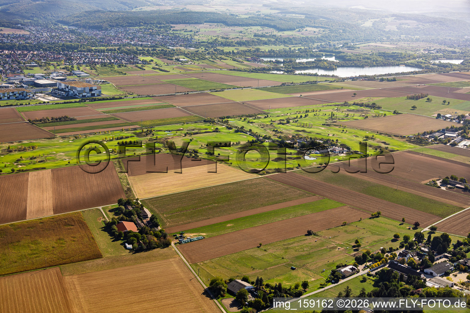 Golf Park Rosenhof vu du nord-ouest à Niedernberg dans le département Bavière, Allemagne