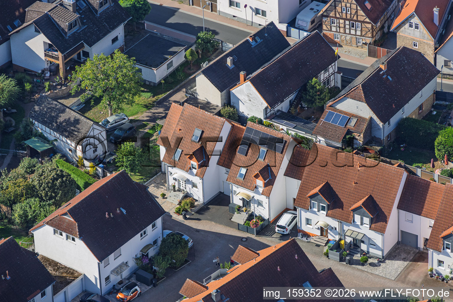 Nouveaux bâtiments à Zur Herrenwiese à le quartier Sickenhofen in Babenhausen dans le département Hesse, Allemagne