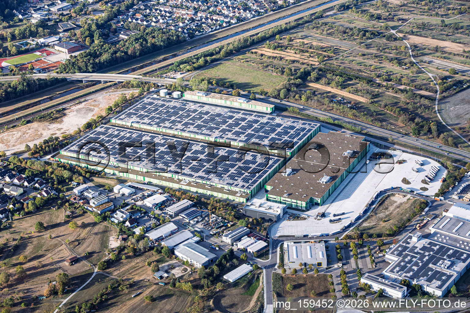 Parc industriel d'Uchtweide avec Seifert Logistics Group et Mercedes-Benz à Bischweier dans le département Bade-Wurtemberg, Allemagne