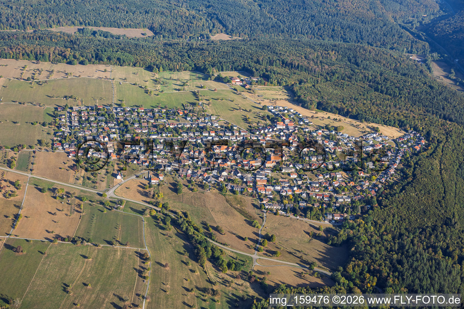 Du sud à le quartier Burbach in Marxzell dans le département Bade-Wurtemberg, Allemagne