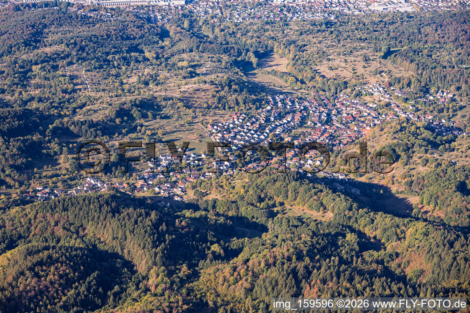 Du nord-est à le quartier Michelbach in Gaggenau dans le département Bade-Wurtemberg, Allemagne