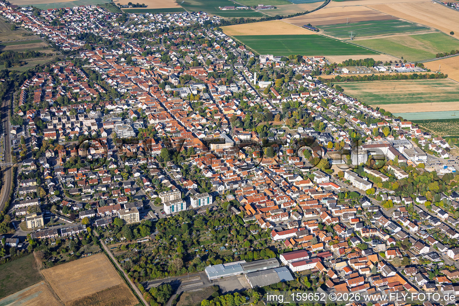 Vue de la ville depuis l'est à Kandel dans le département Rhénanie-Palatinat, Allemagne