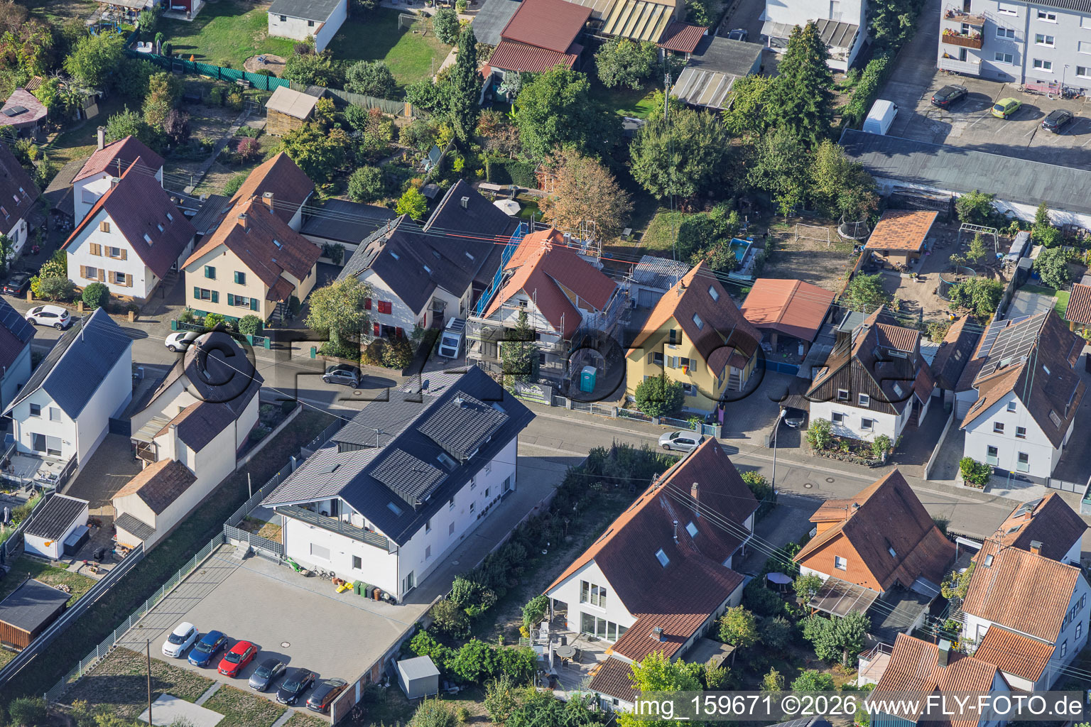 Rénovation complète d'une maison sur la Waldstraße à Kandel dans le département Rhénanie-Palatinat, Allemagne