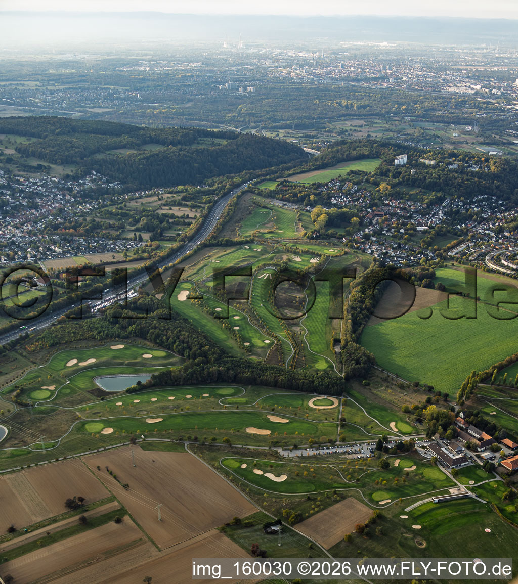 Club de golf « GOLF-absolute » à le quartier Hohenwettersbach in Karlsruhe dans le département Bade-Wurtemberg, Allemagne