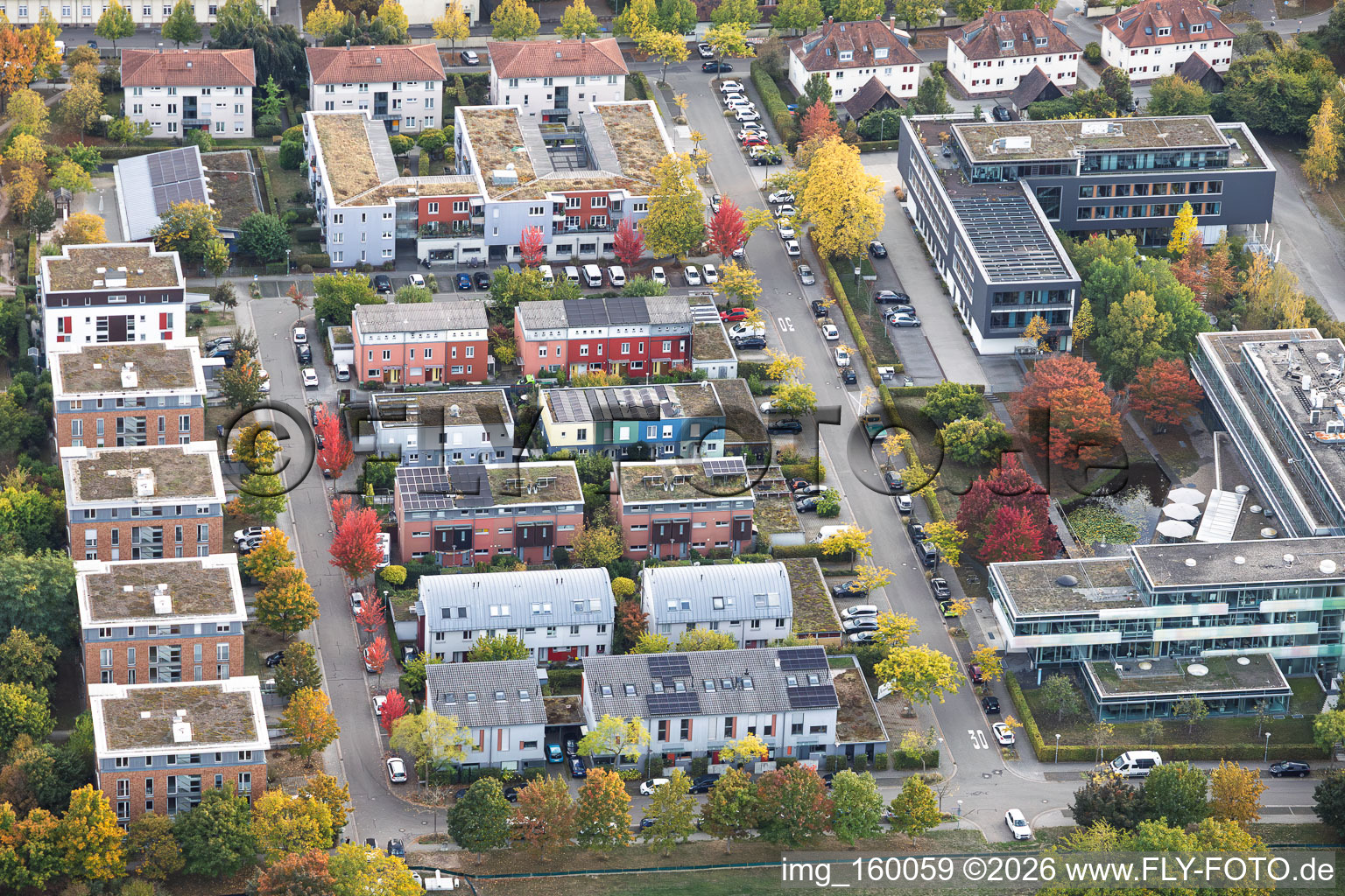 Ensemble résidentiel moderne situé entre la Willy-Brandt-Straße et la Heinrich-Magnani-Straße à Ettlingen dans le département Bade-Wurtemberg, Allemagne