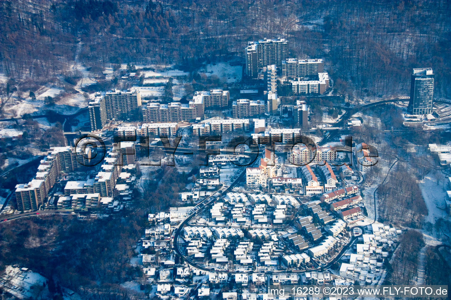 Quartier Emmertsgrund in Heidelberg dans le département Bade-Wurtemberg, Allemagne depuis l'avion