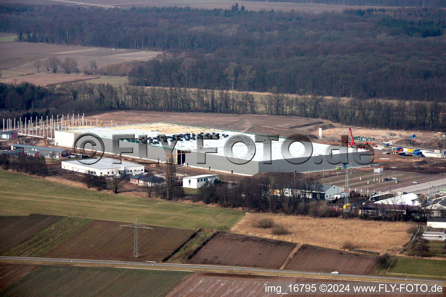 Vue aérienne de Zone commerciale Am Horst à le quartier Minderslachen in Kandel dans le département Rhénanie-Palatinat, Allemagne