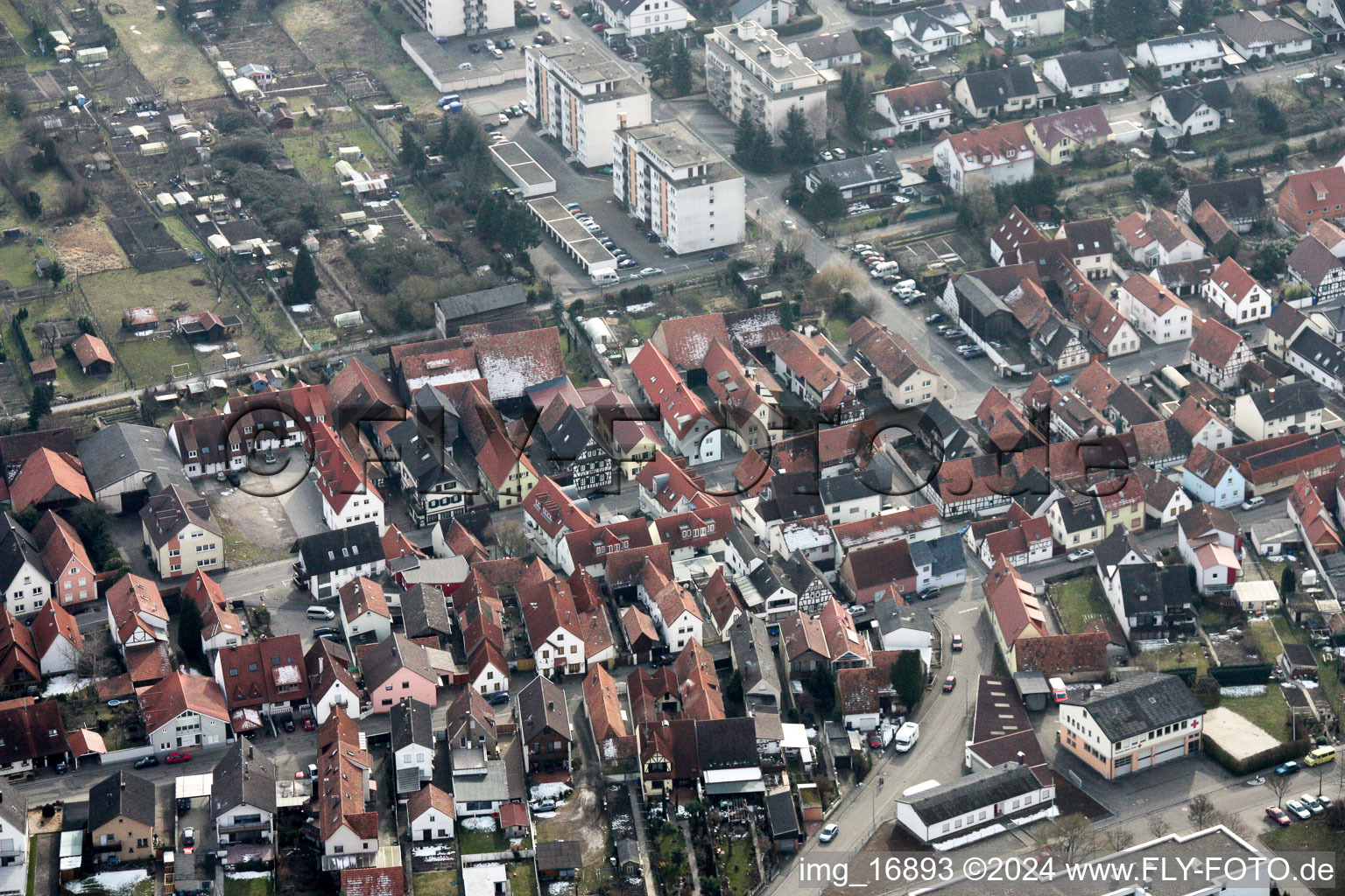 Rheinstraße à Kandel dans le département Rhénanie-Palatinat, Allemagne vue d'en haut