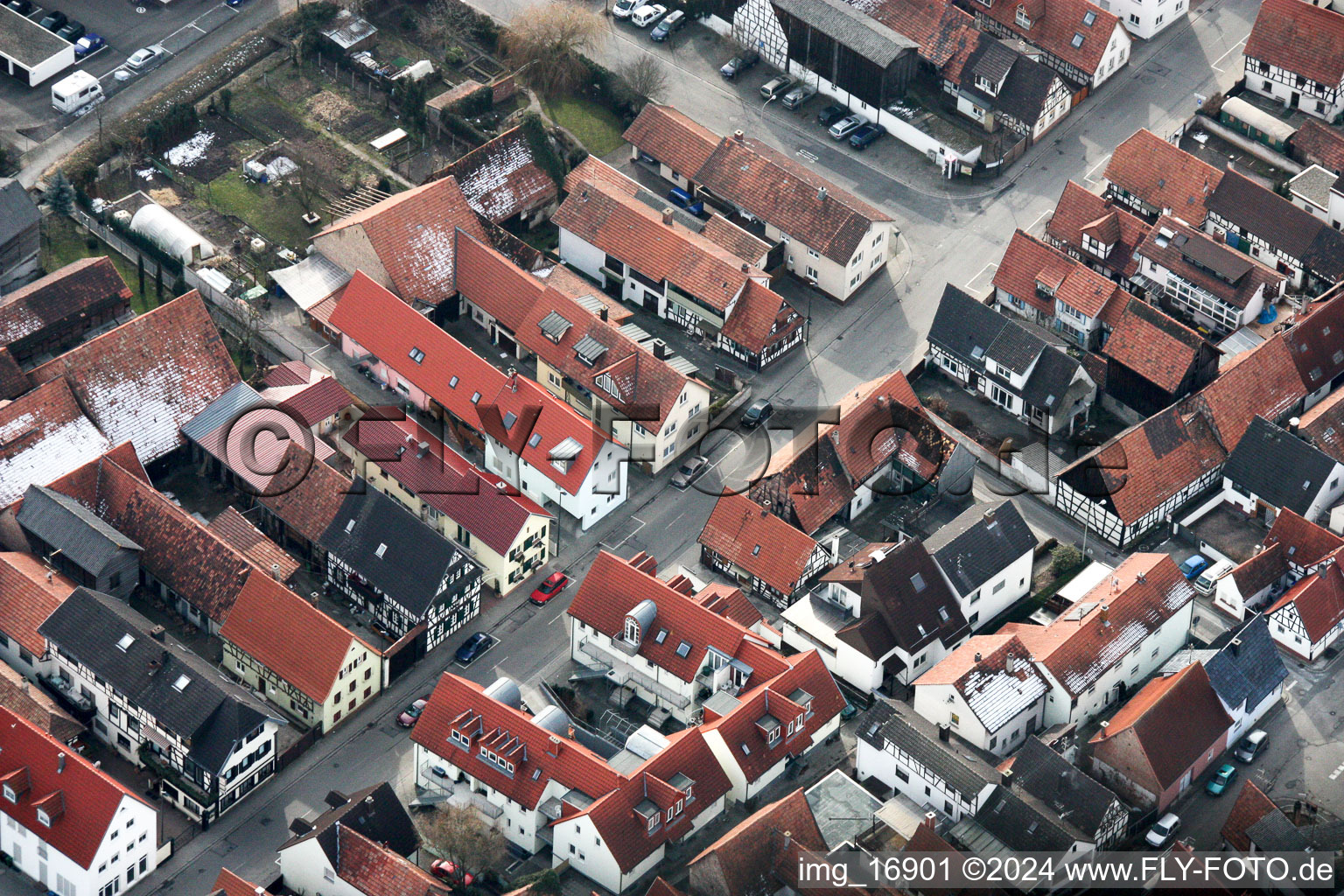 Rheinstraße à Kandel dans le département Rhénanie-Palatinat, Allemagne vue du ciel