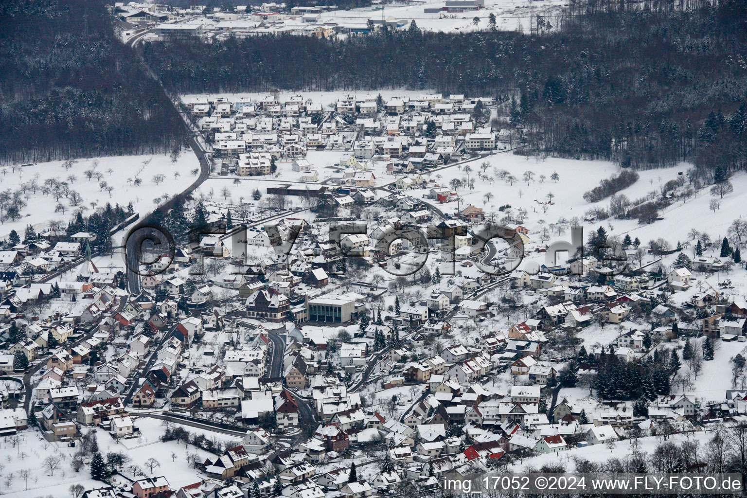 Vue aérienne de Quartier Schwann in Straubenhardt dans le département Bade-Wurtemberg, Allemagne