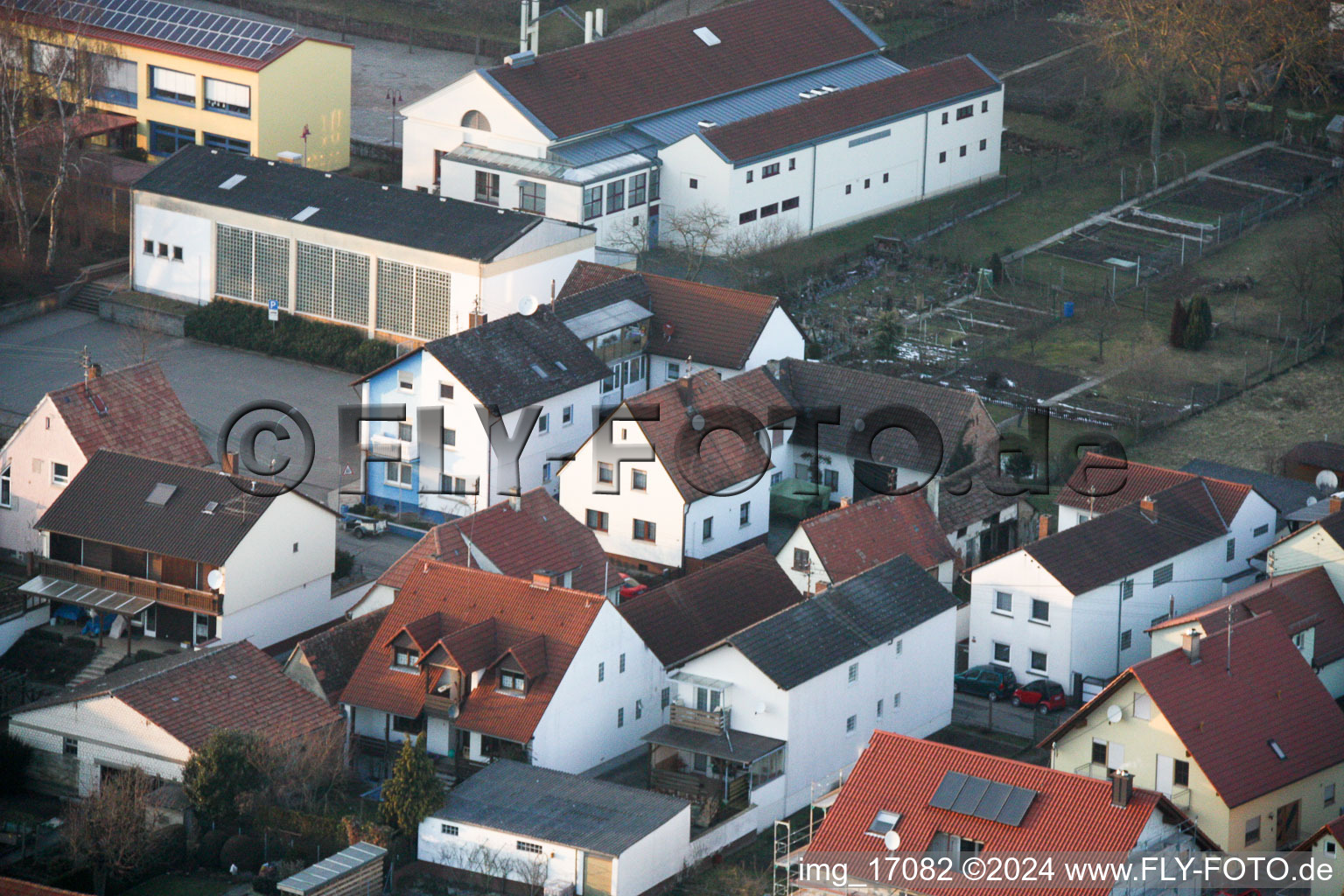 Vue aérienne de Pompiers, salle de sport à Minfeld dans le département Rhénanie-Palatinat, Allemagne