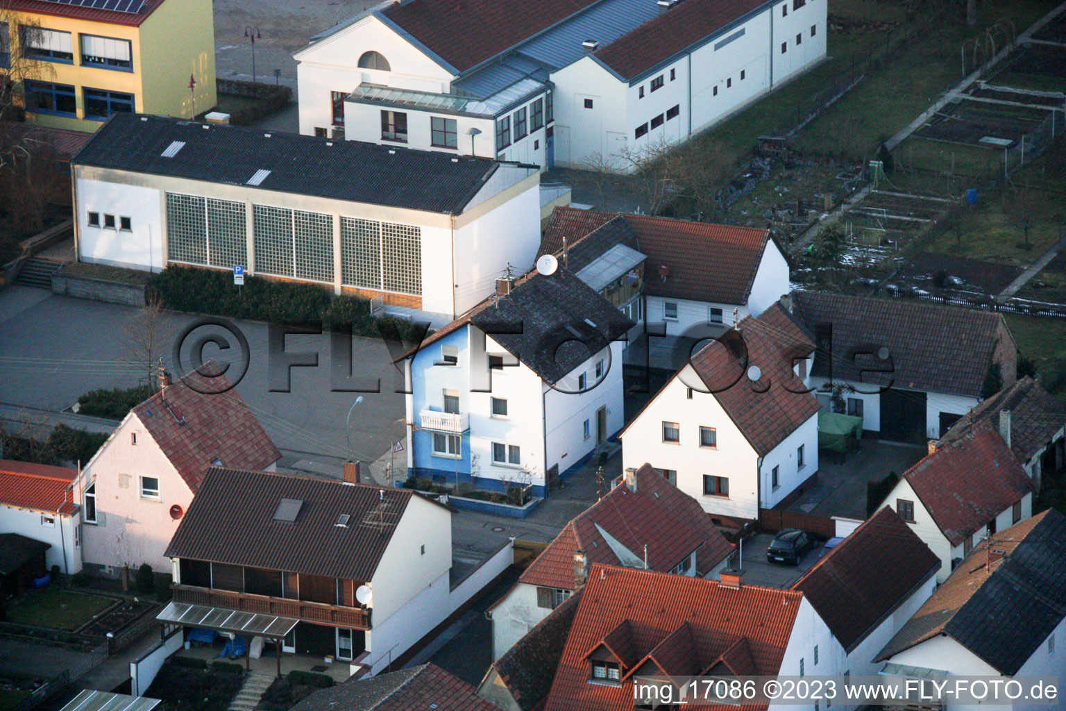 Photographie aérienne de Pompiers, salle de sport à Minfeld dans le département Rhénanie-Palatinat, Allemagne