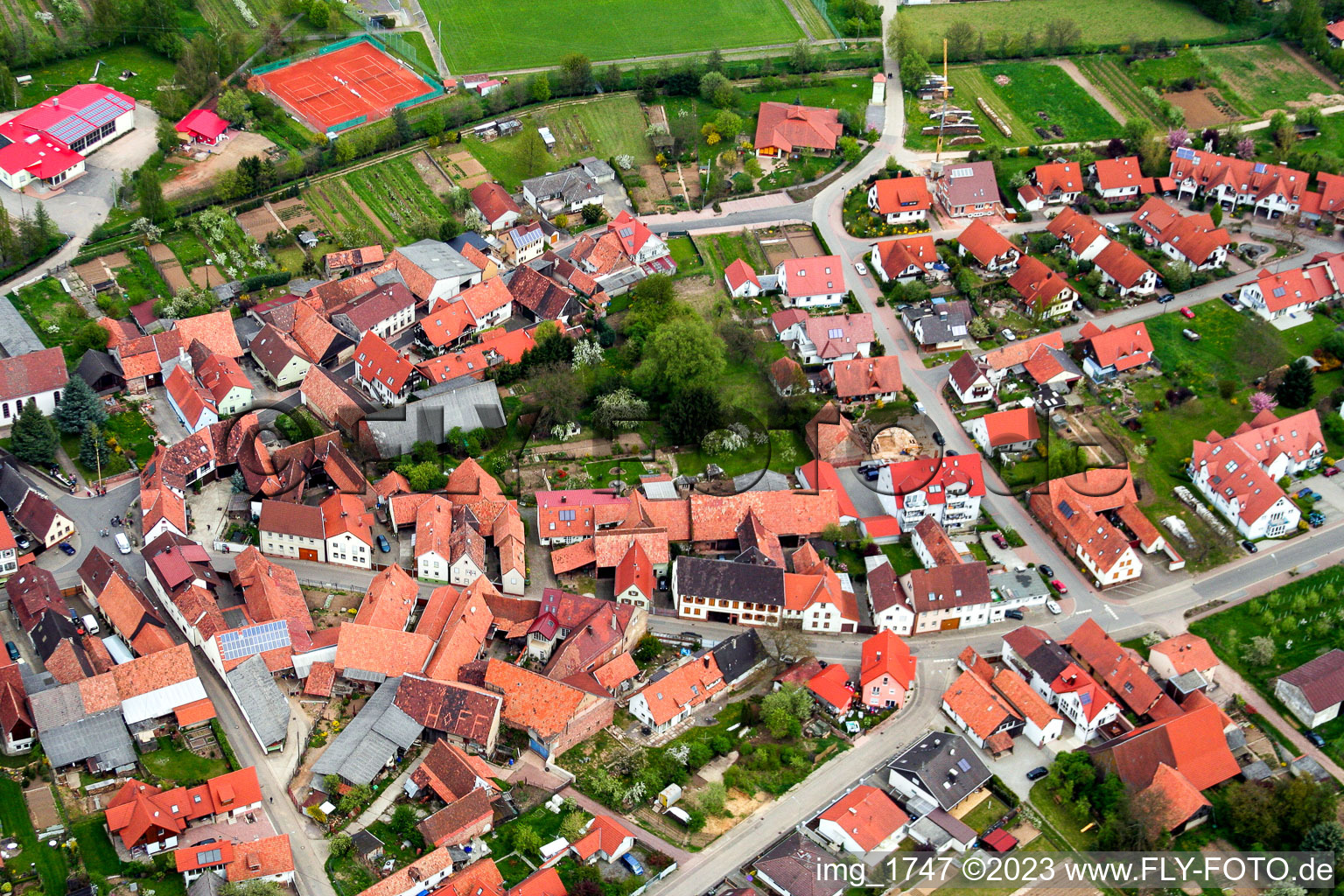 Quartier Drusweiler in Kapellen-Drusweiler dans le département Rhénanie-Palatinat, Allemagne vue du ciel
