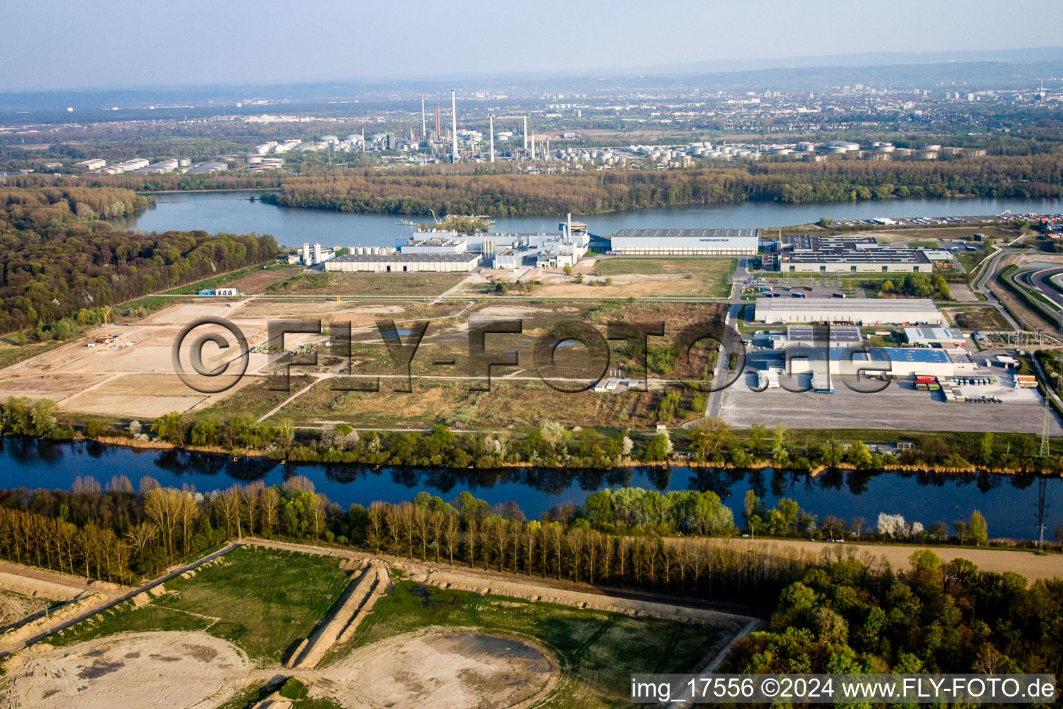 Zone industrielle d'Oberwald à Wörth am Rhein dans le département Rhénanie-Palatinat, Allemagne vue d'en haut