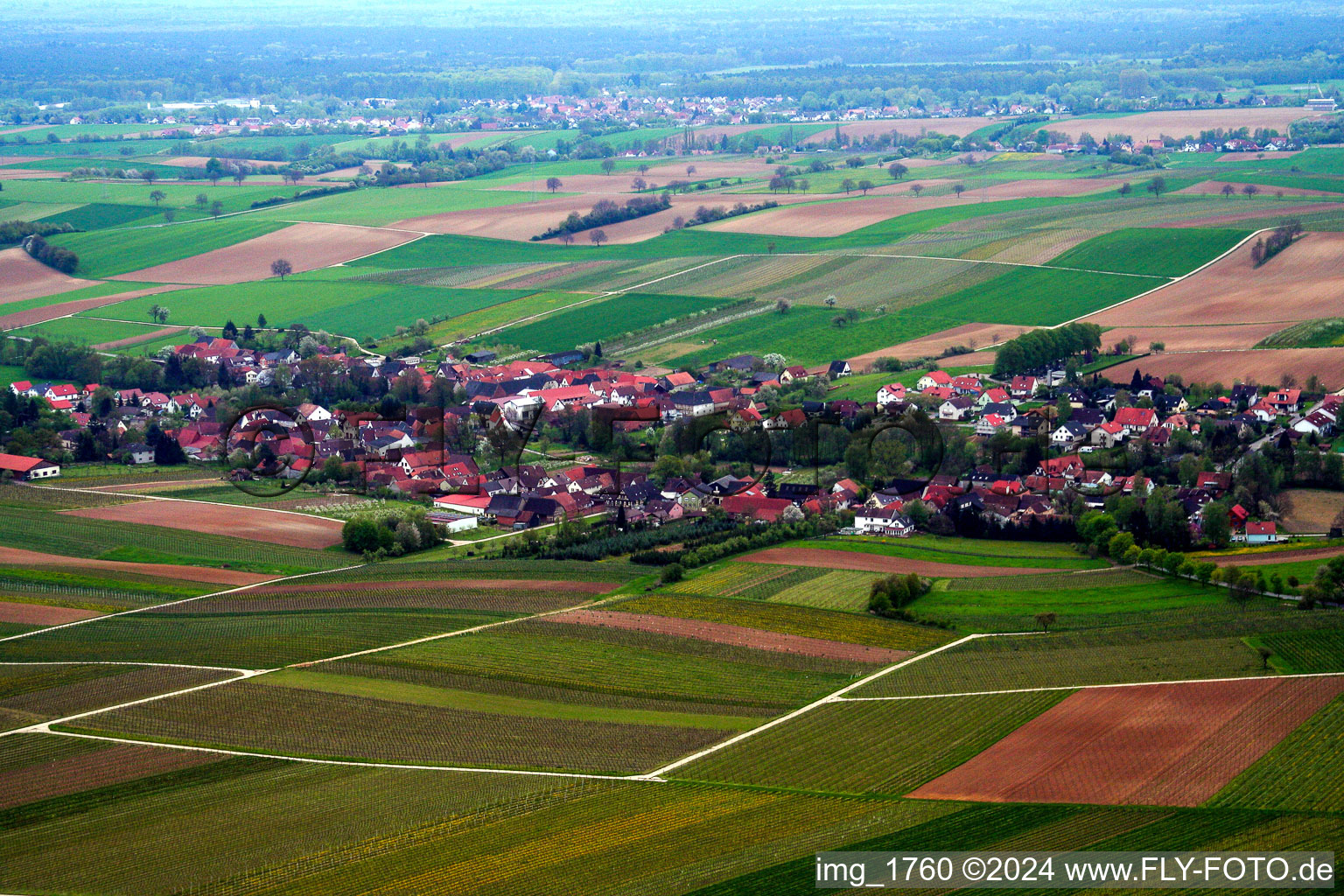 Vue aérienne de Du nord à Dierbach dans le département Rhénanie-Palatinat, Allemagne