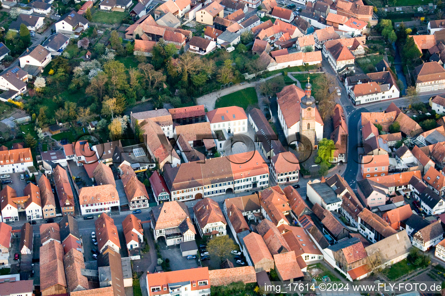 Vue oblique de Rheinzabern dans le département Rhénanie-Palatinat, Allemagne