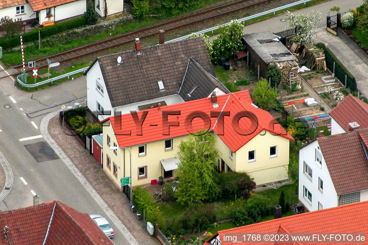 Vue aérienne de Bahnhofstr. à Barbelroth dans le département Rhénanie-Palatinat, Allemagne
