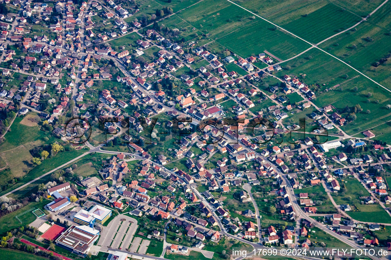 Vue oblique de Quartier Conweiler in Straubenhardt dans le département Bade-Wurtemberg, Allemagne