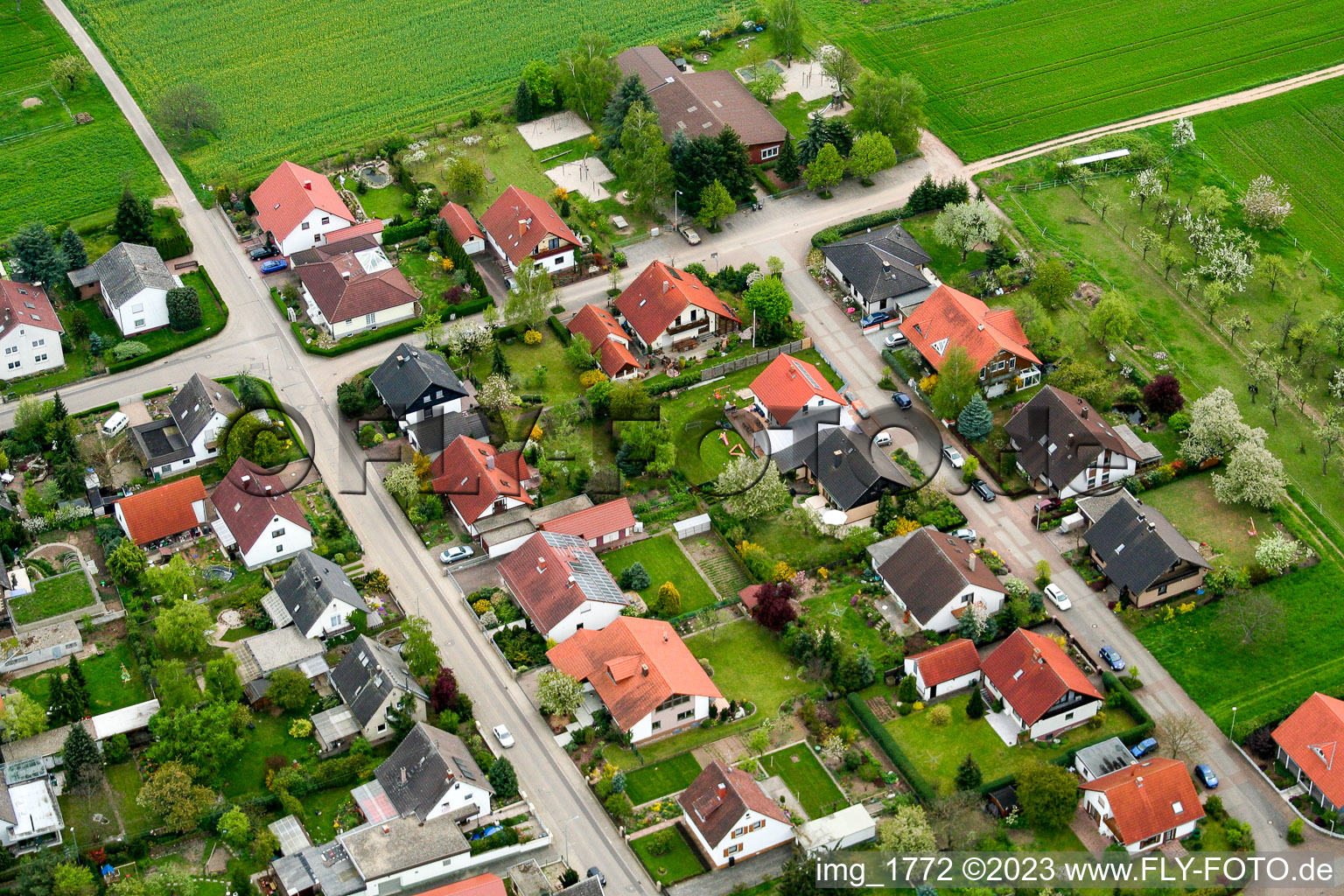 Vue aérienne de Nouvelle zone de développement à Barbelroth dans le département Rhénanie-Palatinat, Allemagne