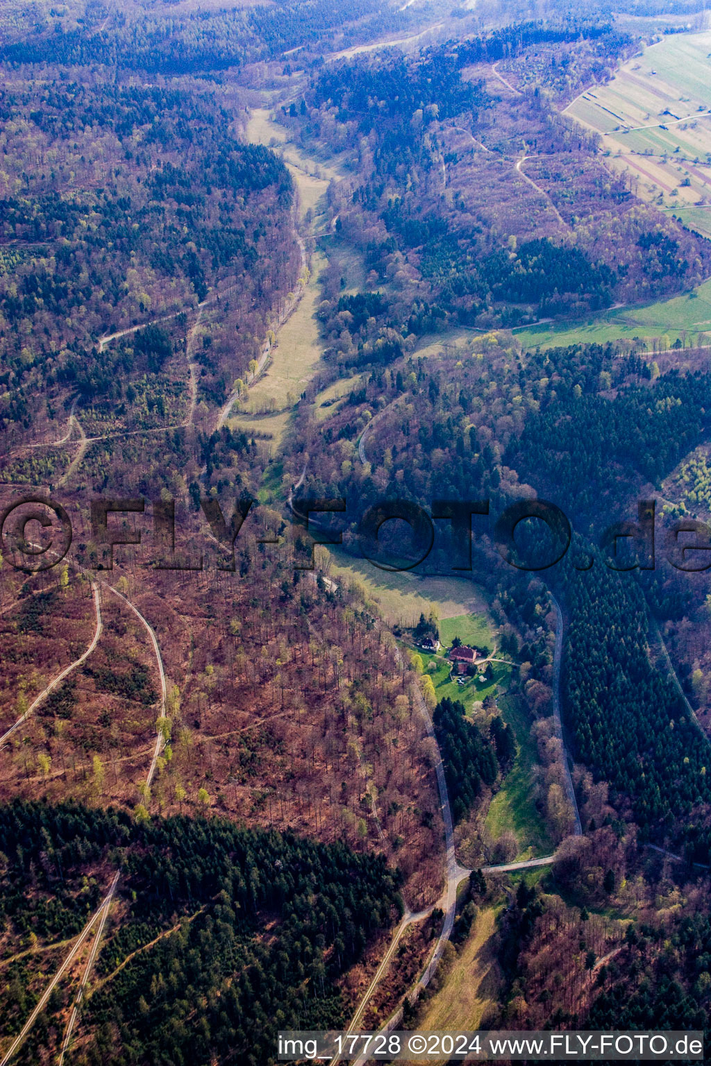 Vue aérienne de Quartier Burbach in Marxzell dans le département Bade-Wurtemberg, Allemagne