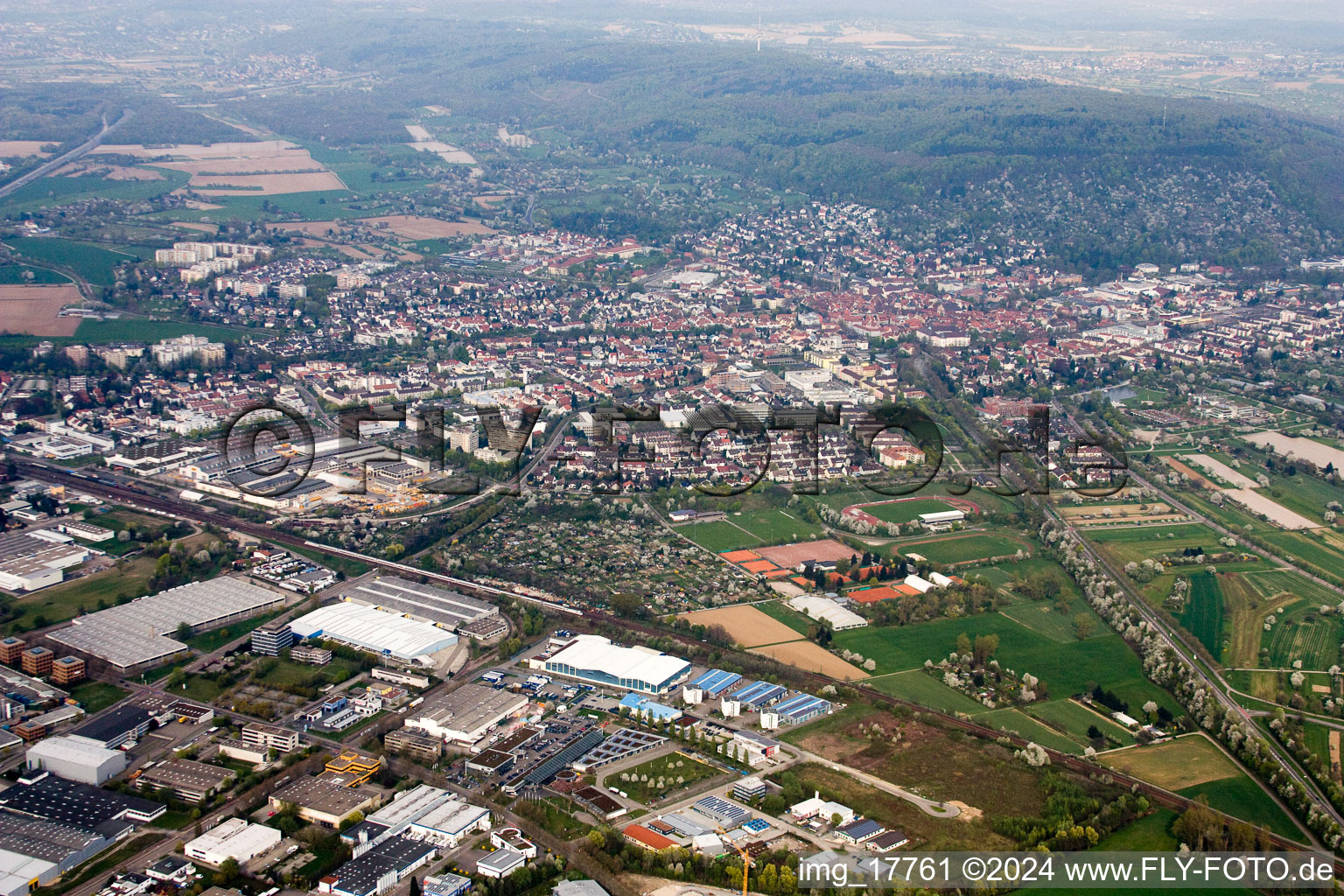 Enregistrement par drone de Ettlingen dans le département Bade-Wurtemberg, Allemagne