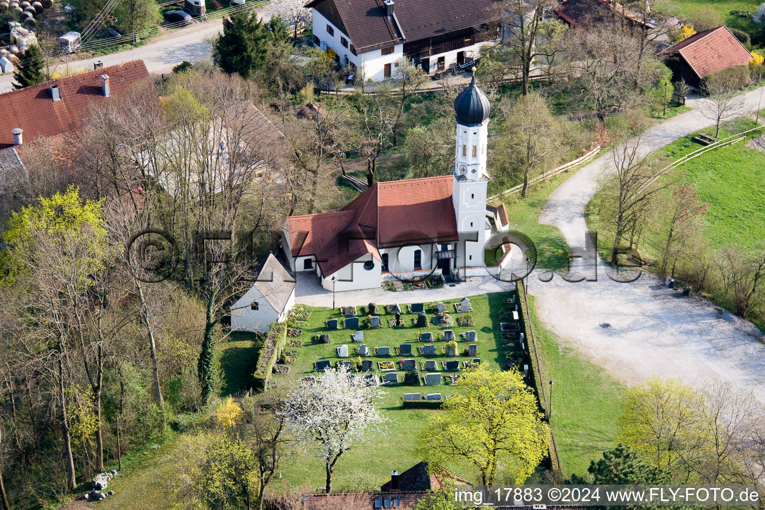 Enregistrement par drone de À Ammersee à Fischen dans le département Bavière, Allemagne