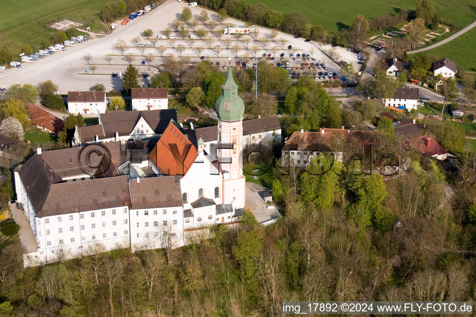 Vue oblique de Brasserie du monastère à Andechs dans le département Bavière, Allemagne