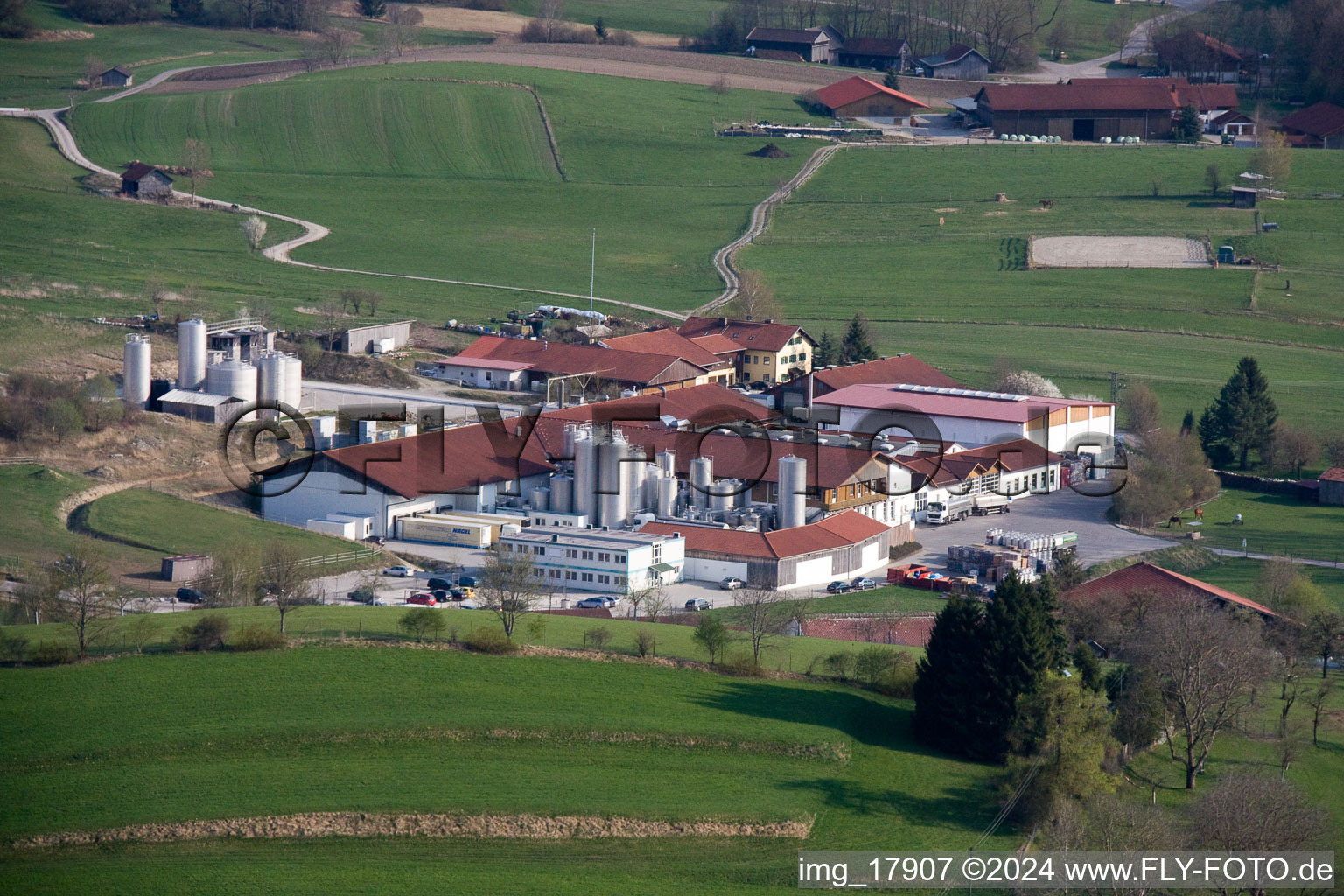 Vue aérienne de Laitier à Andechs dans le département Bavière, Allemagne