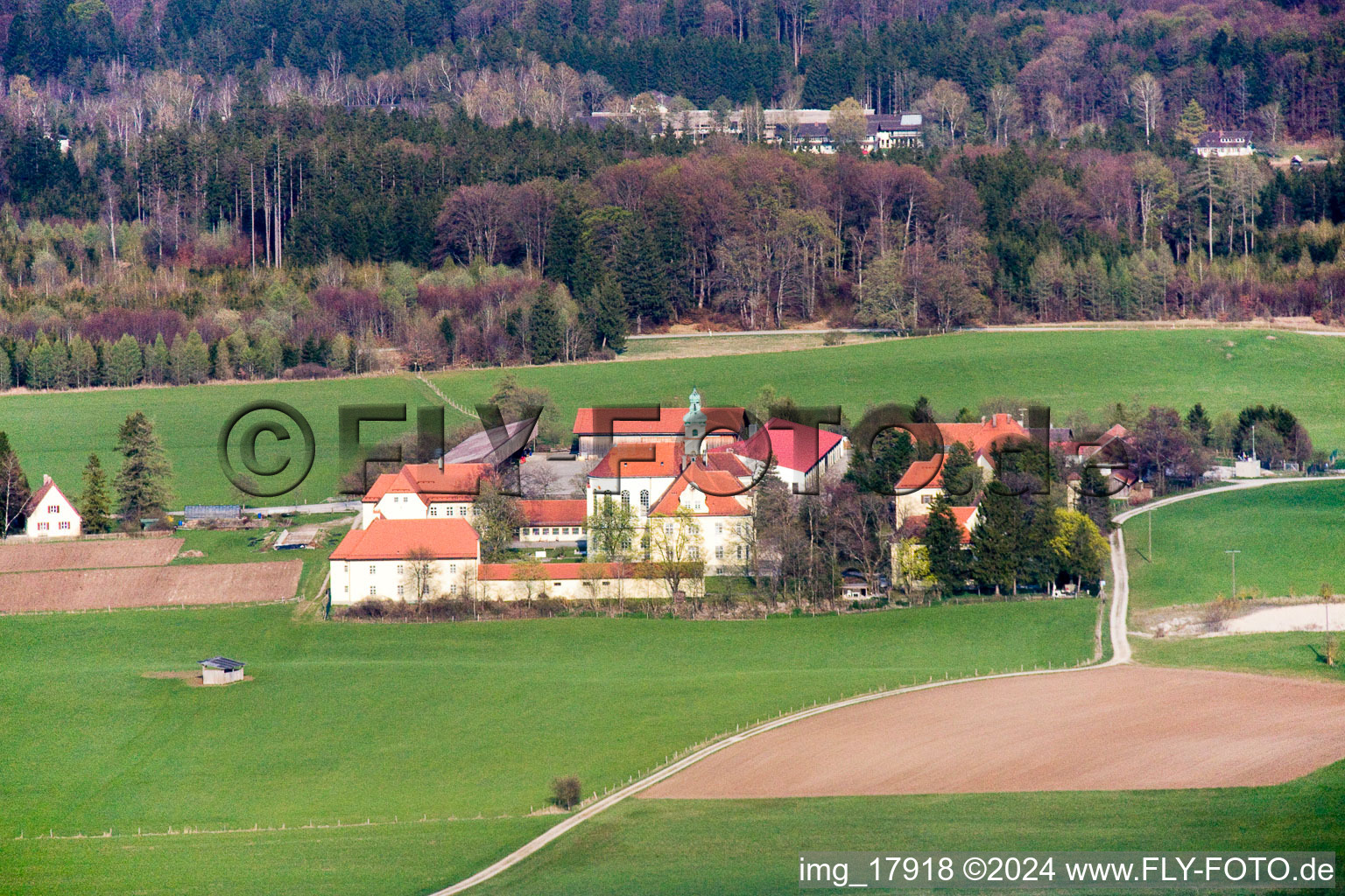 Vue aérienne de Établissement pénitentiaire de Landsberg am Lech à Andechs dans le département Bavière, Allemagne