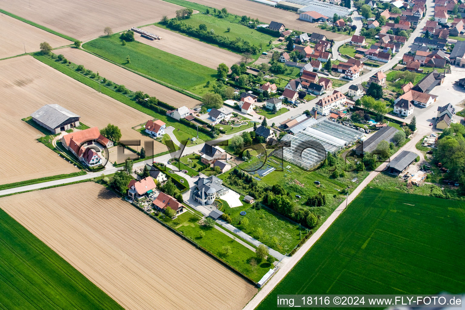 Image drone de Niederrœdern dans le département Bas Rhin, France