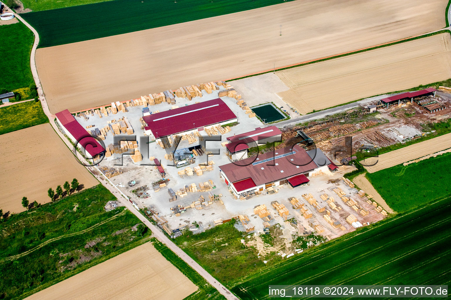 Photographie aérienne de Site de la Scierie et Paletterie KOCHER à Niederrœdern dans le département Bas Rhin, France