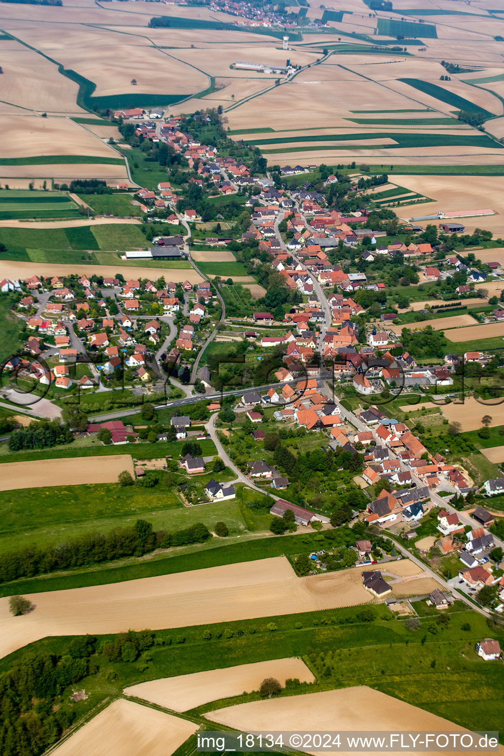 Neewiller-près-Lauterbourg dans le département Bas Rhin, France d'en haut